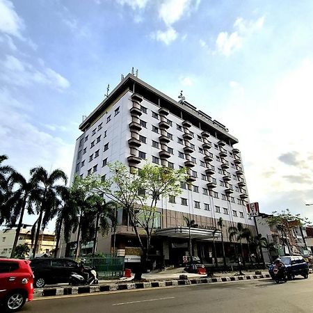 Royal Asia Hotel Палембанг Екстериор снимка