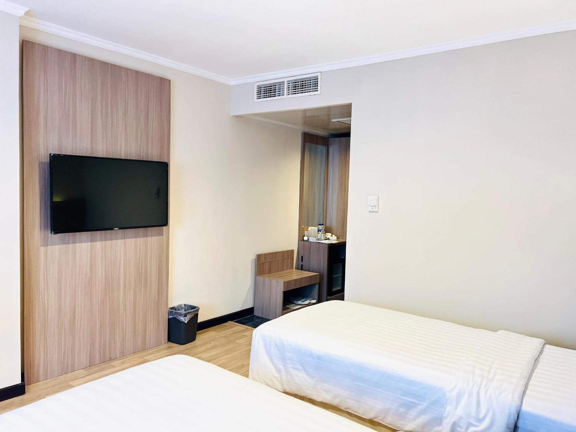 Royal Asia Hotel Палембанг Екстериор снимка
