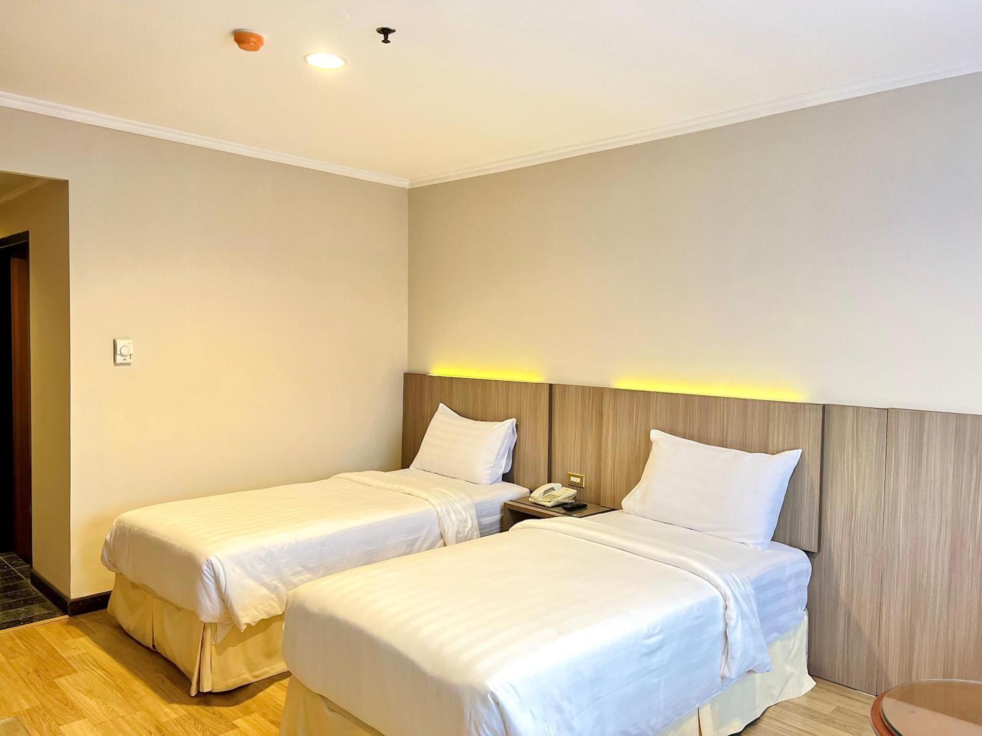 Royal Asia Hotel Палембанг Екстериор снимка