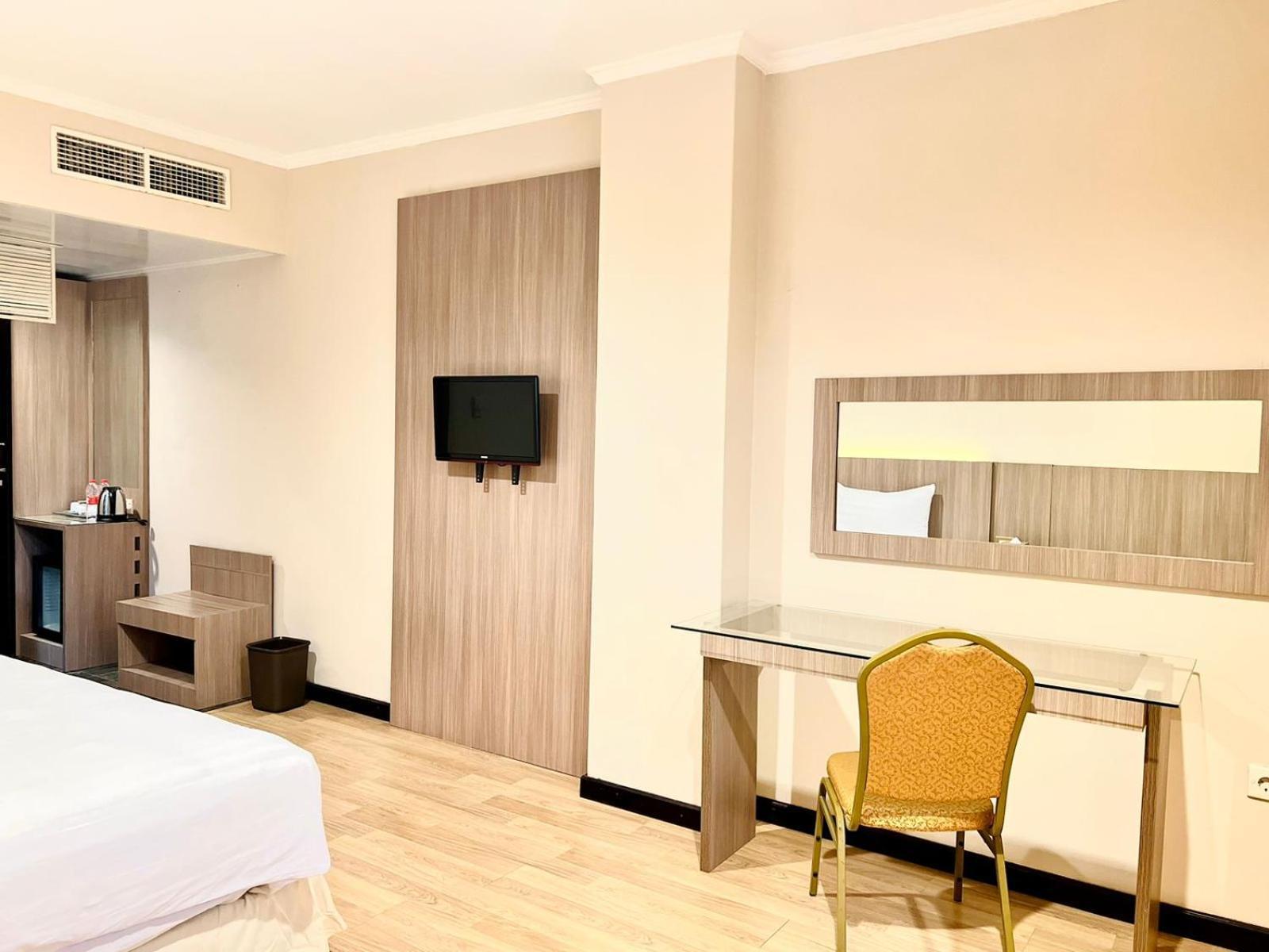 Royal Asia Hotel Палембанг Екстериор снимка