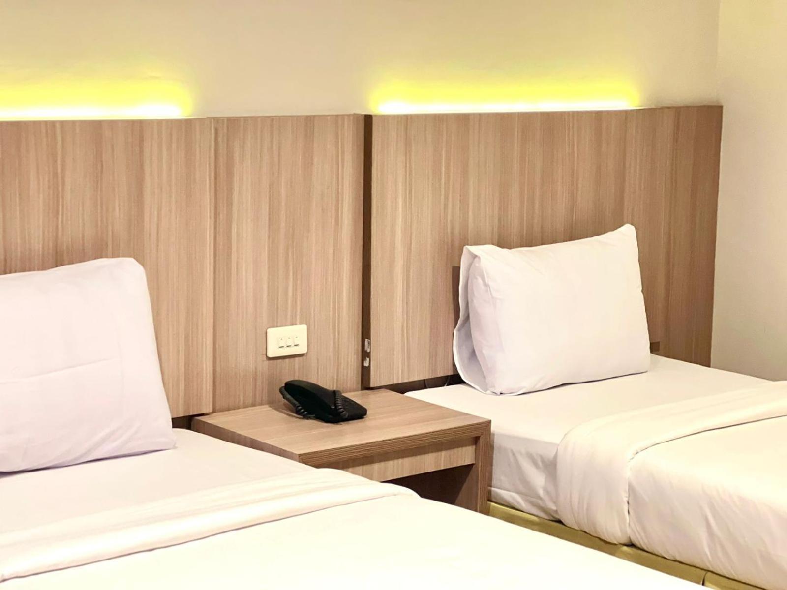 Royal Asia Hotel Палембанг Екстериор снимка