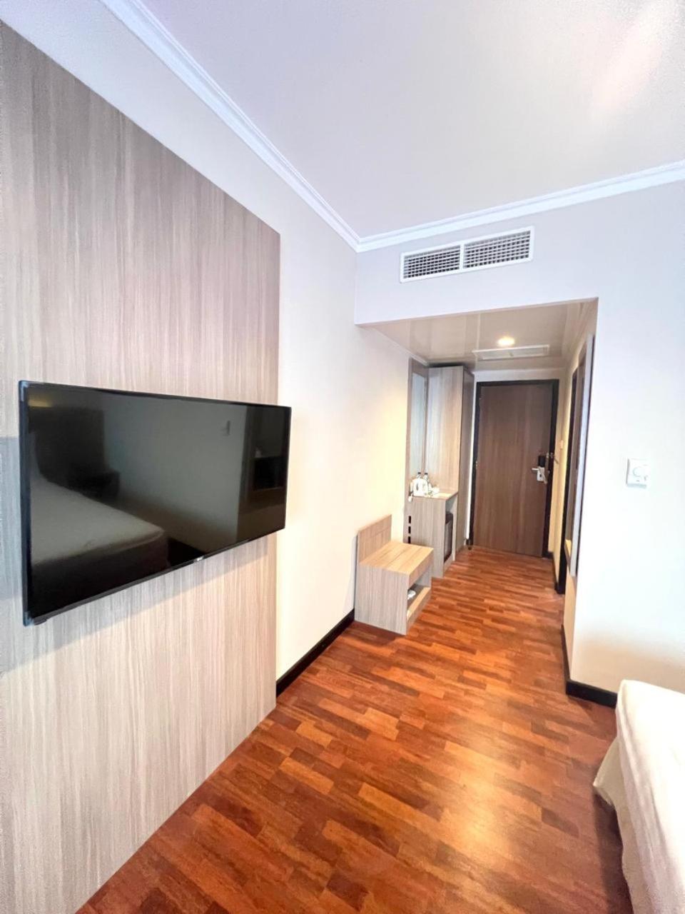 Royal Asia Hotel Палембанг Екстериор снимка